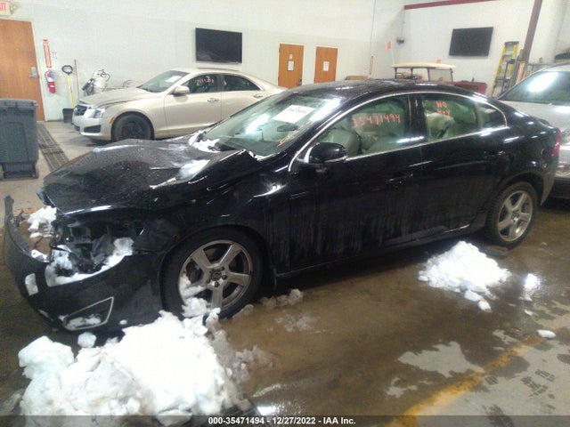 Volvo S60 2012 YV1622FS7C2112807 Image 2