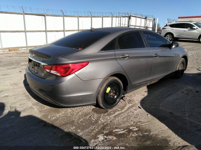2013 HYUNDAI SONATA GLS VIN: 5NPEB4AC8DH716654