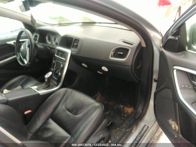 Volvo S60 T5 2013 YV1612FSXD2200478 Image 6