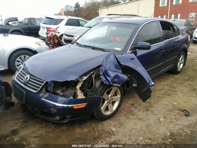 Volkswagen Passat Sedan Glx 2004 WVWRH63B14P146629 Image 2