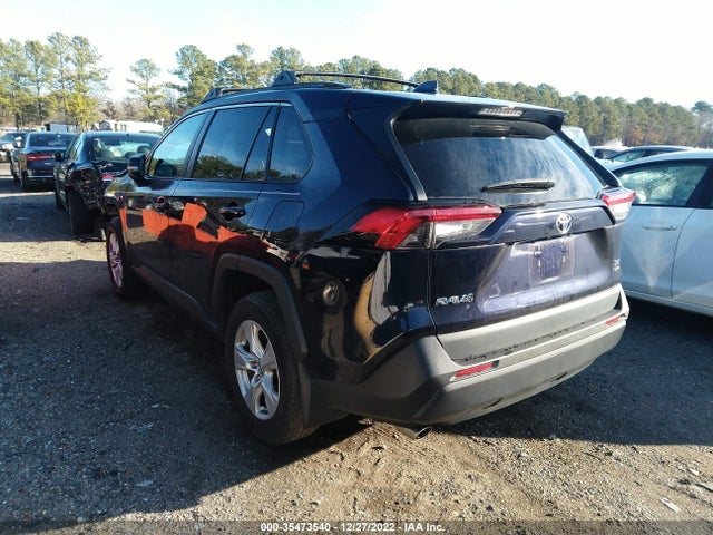 2021 TOYOTA RAV4 XLE VIN: 2T3P1RFV3MW141648