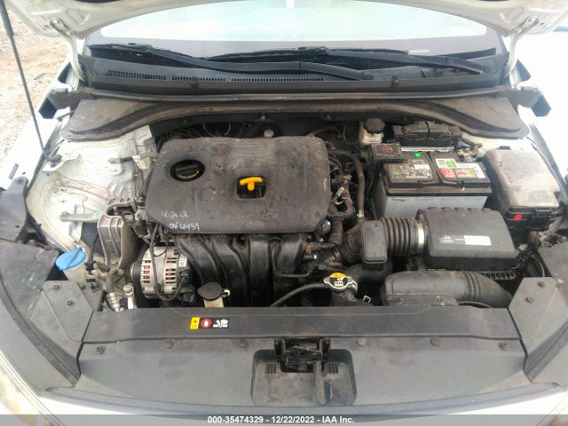 2019 HYUNDAI ELANTRA SEL VIN: 5NPD84LFXKH429525