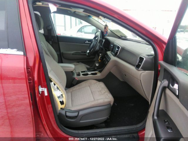 KNDPMCAC8J7358467 KIA Sportage Lx