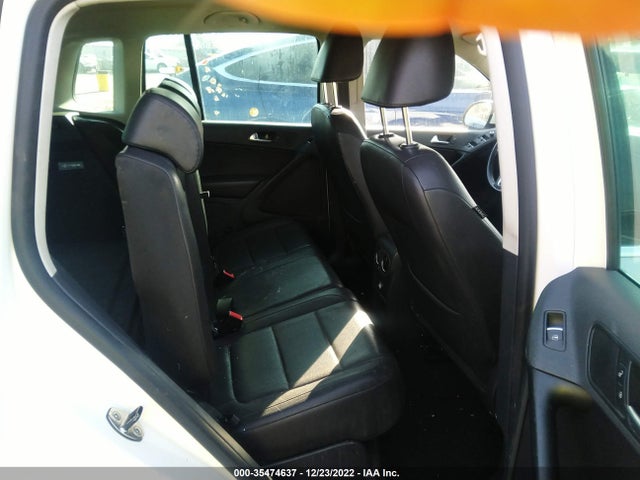 2011 VOLKSWAGEN TIGUAN SE VIN: WVGAV7AX8BW531713