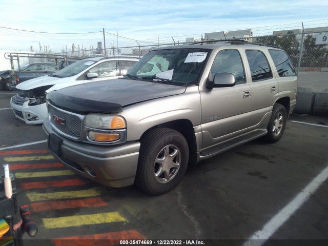 GMC YUKON DENALI 2002 1GKEK63U12J219665 Image 2