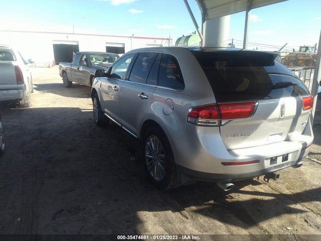 Lincoln MKX 2011 2LMDJ6JK0BBJ29990 Image 4