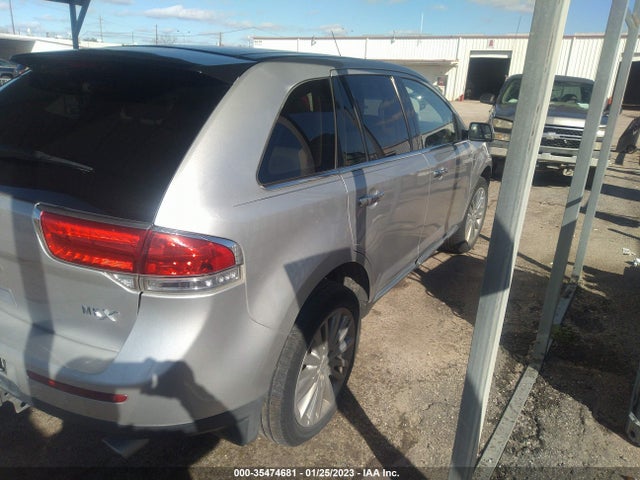 Lincoln MKX 2011 2LMDJ6JK0BBJ29990 Image 5