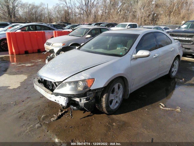 Acura RL 2005 JH4KB16595C012776 Image 2