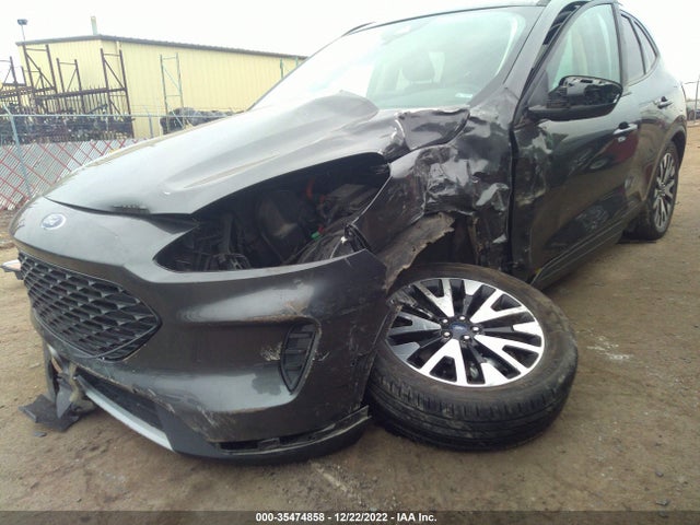2020 Ford Escape, VIN: 1FMCU9BZ0LUB40270