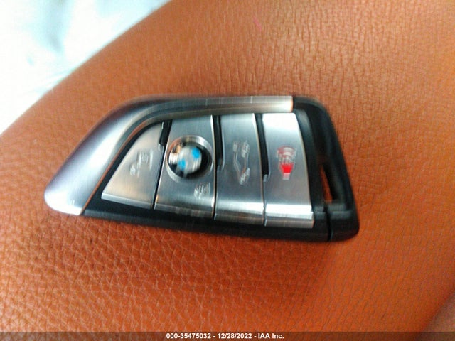 2018 BMW 5 Series, VIN: WBAJE7C54JWC55142