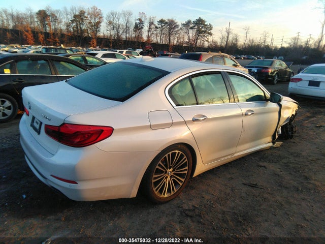 2018 BMW 5 Series, VIN: WBAJE7C54JWC55142