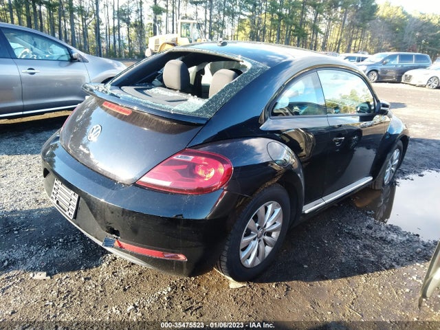 2019 Volkswagen Beetle, VIN: 3VWFD7AT5KM711240