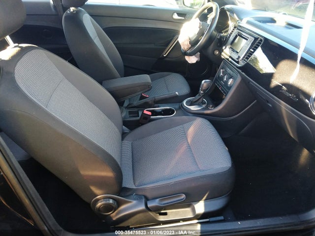 2019 Volkswagen Beetle, VIN: 3VWFD7AT5KM711240