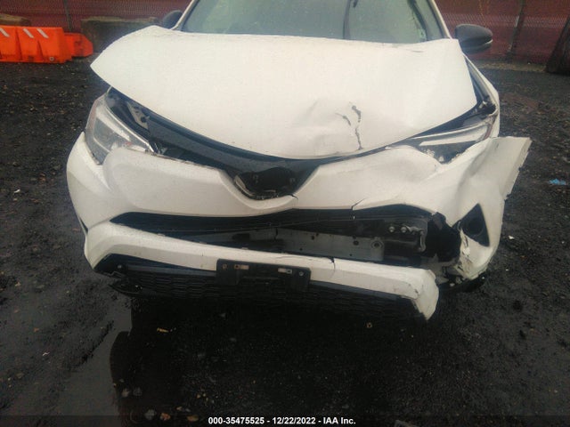 2018 TOYOTA RAV4 SE VIN: JTMJFREV8JJ739446