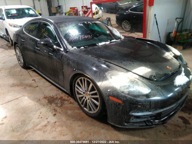2017 Porsche Panamera, VIN: WP0AB2A72HL121015