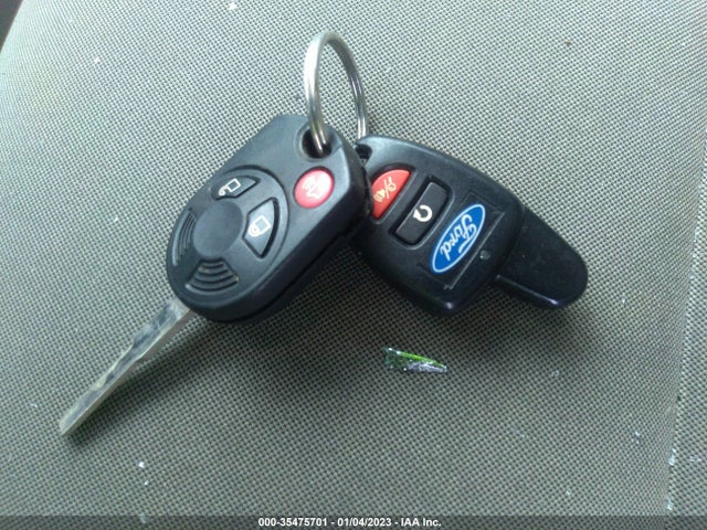 2016 Ford Escape, VIN: 1FMCU9GX3GUC47858