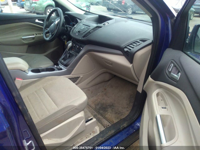 2016 Ford Escape, VIN: 1FMCU9GX3GUC47858