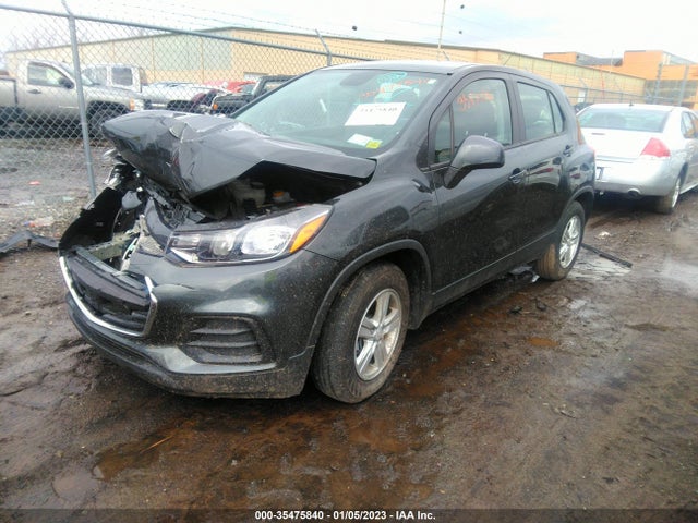 Chevrolet TRAX LS 2019 3GNCJKSB1KL363490 Image 2