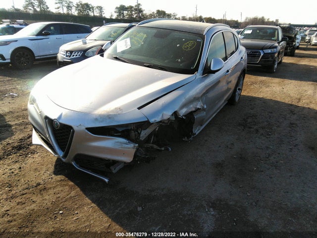 ZASFAKBN9J7B77934 Alfa Romeo STELVIO TI