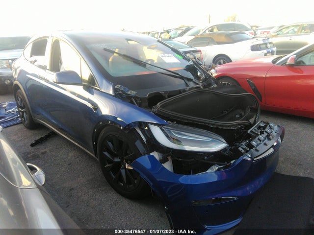 2022 Tesla Model X, VIN: 7SAXCBE67NF351739