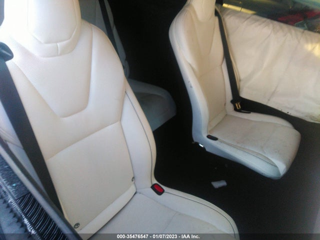 2022 Tesla Model X, VIN: 7SAXCBE67NF351739