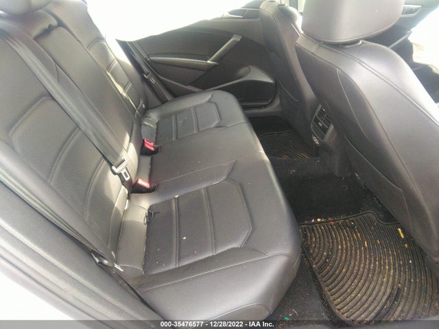 1VWLA7A39KC010925 Volkswagen Passat 2.0t Wolfsburg Edition