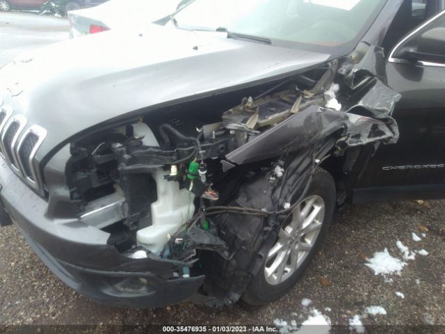 1C4PJMCS6FW565309 Jeep Cherokee Latitude