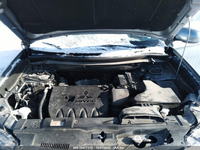 JA4AZ3A34HZ034349 Mitsubishi Outlander Se