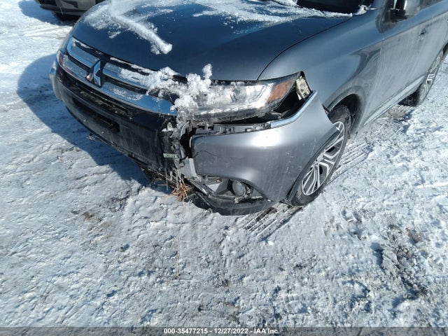 JA4AZ3A34HZ034349 Mitsubishi Outlander Se
