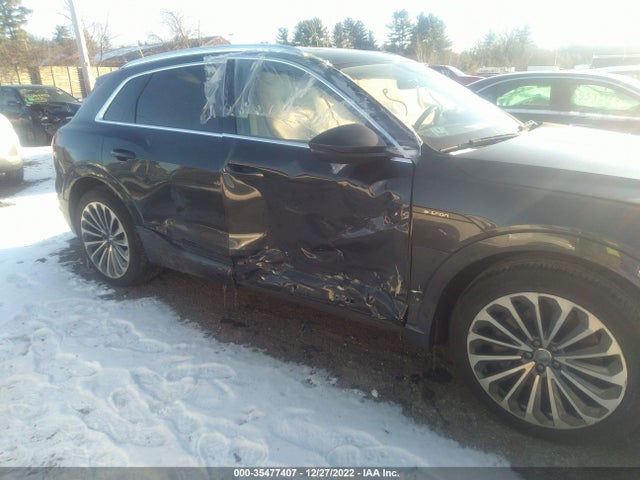 2019 Audi e-tron, VIN: WA1VABGE4KB011326