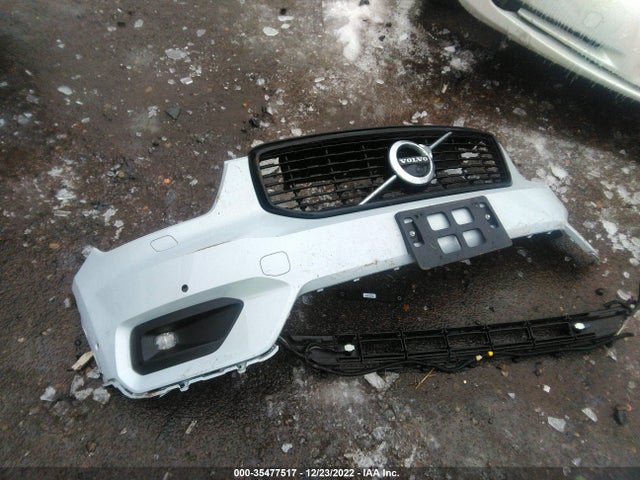 2022 Volvo XC40, VIN: YV4162UM8N2731571