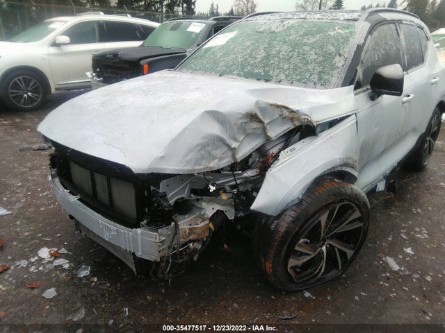 2022 Volvo XC40, VIN: YV4162UM8N2731571