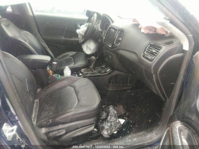 3C4NJDCB5KT734288 Jeep Compass Limited