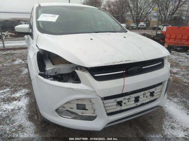 1FMCU0G75FUC61867 Ford ESCAPE SE