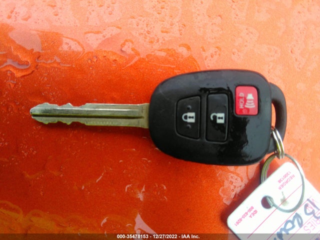 2016 Toyota RAV4, VIN: 2T3ZFREV9GW237204
