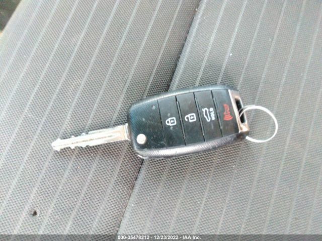 3KPFL4A78JE239504 KIA FORTE LX