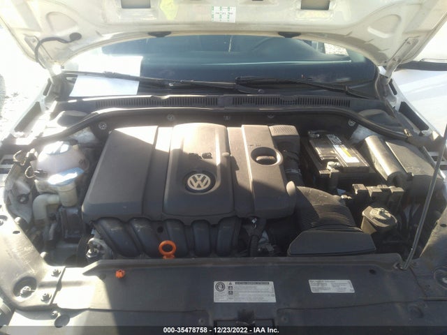 2013 VOLKSWAGEN JETTA SEDAN SE W/CONVENIENCE/SUNROOF VIN: 3VWDP7AJ4DM363205