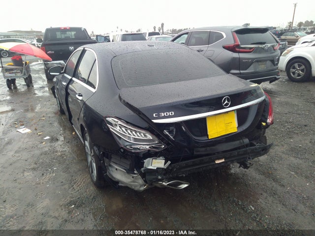 55SWF4JB2JU281672 Mercedes-Benz C-class C 300
