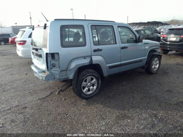 1C4PJMAK3CW185438 Jeep Liberty Sport