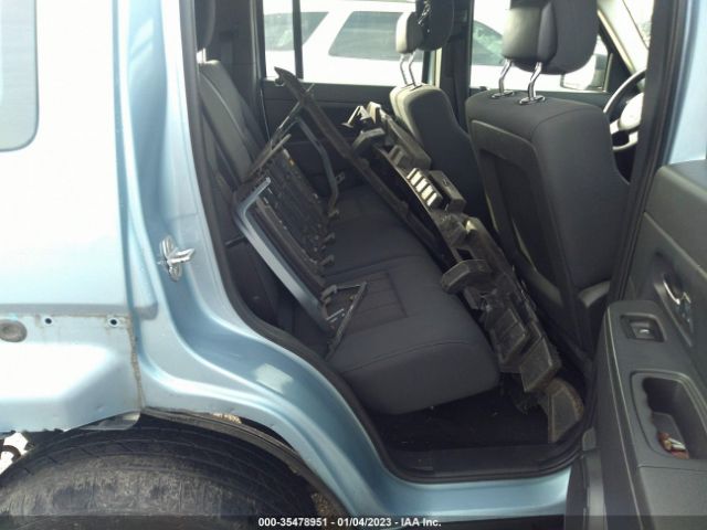 1C4PJMAK3CW185438 Jeep Liberty Sport