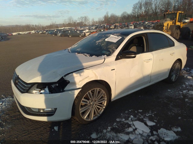 1VWBT7A31FC011496 Volkswagen Passat 1.8t Sport