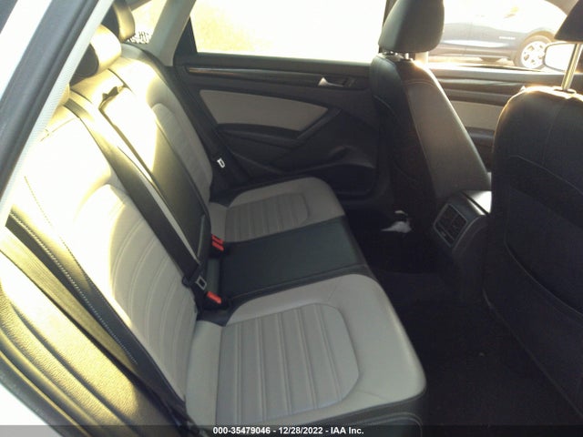 1VWBT7A31FC011496 Volkswagen Passat 1.8t Sport