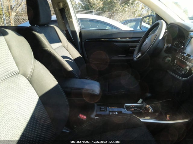 JA4AD2A35KZ005510 Mitsubishi Outlander Es