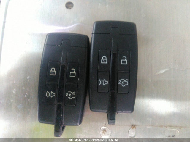 Lincoln MKS 2010 1LNHL9DR8AG606660 Image 3