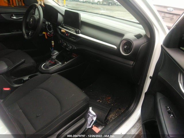 2021 KIA FORTE FE VIN: 3KPF24AD3ME311738