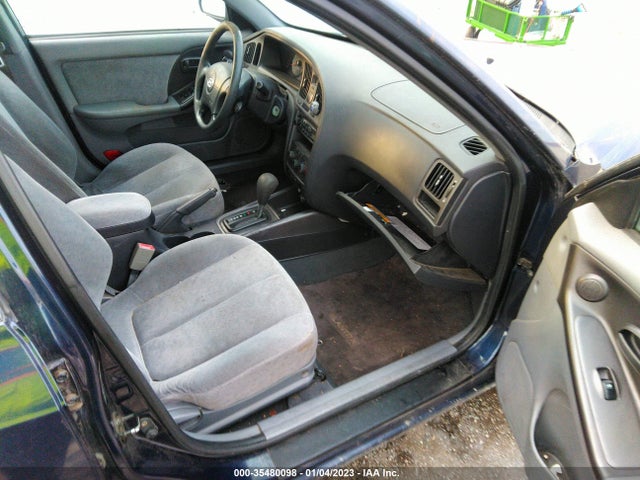 2005 HYUNDAI ELANTRA GLS/GT VIN: KMHDN46D85U948579