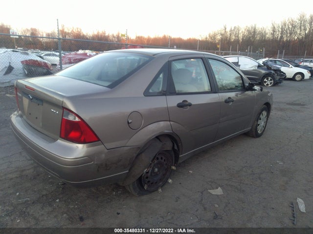 2005 FORD FOCUS S/SE/SES VIN: 1FAFP34NX5W187982