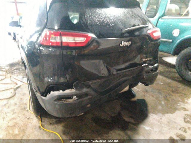 1C4PJLAB2FW695049 Jeep Cherokee Sport