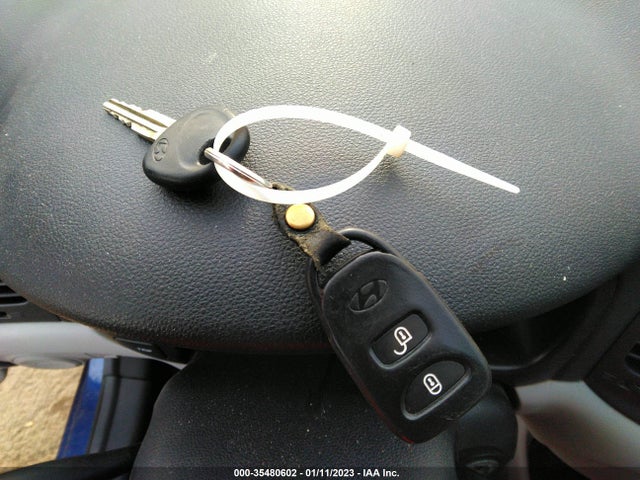 2009 HYUNDAI ACCENT AUTO GLS VIN: KMHCN46C69U342352