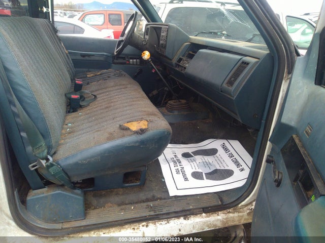 1989 CHEVROLET GMT-400 K2500 VIN: 1GCGK24KXKE147870